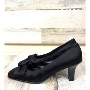 Salvatore Ferragamo Womens 7 Black Satin Bow Luxury Designer Dress Heels